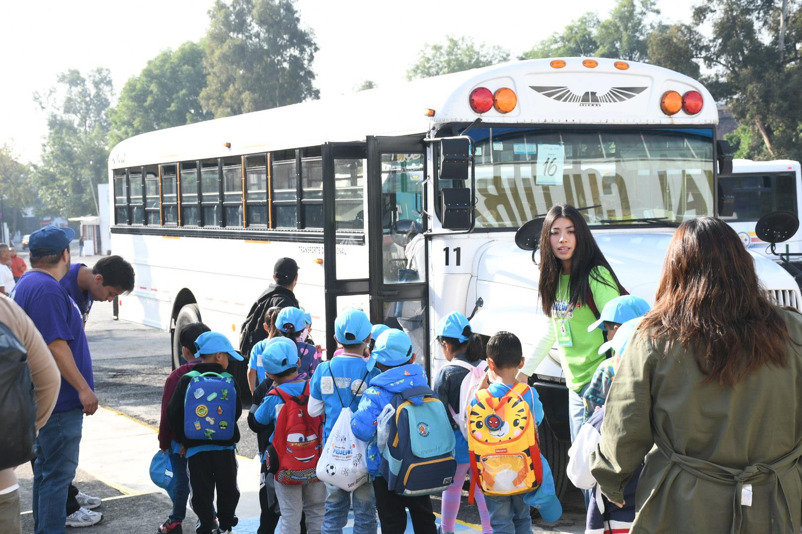 Curso de Verano 2026, Visita a Six Flags México